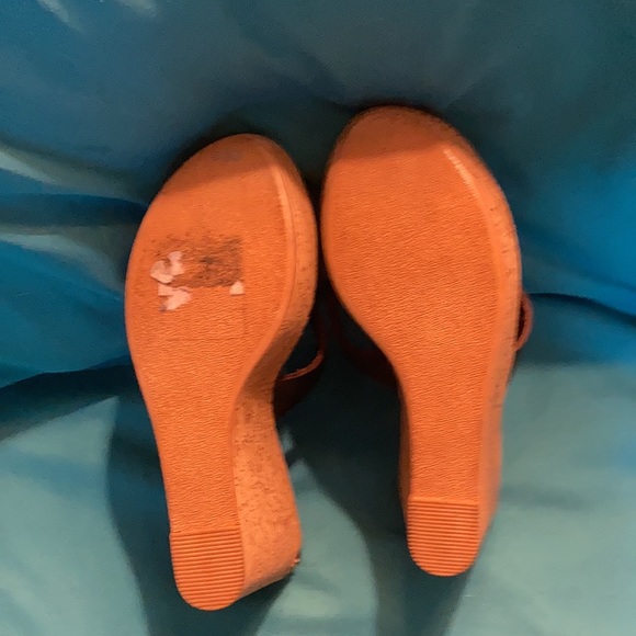 Wedge sandals - Picture 3 of 3